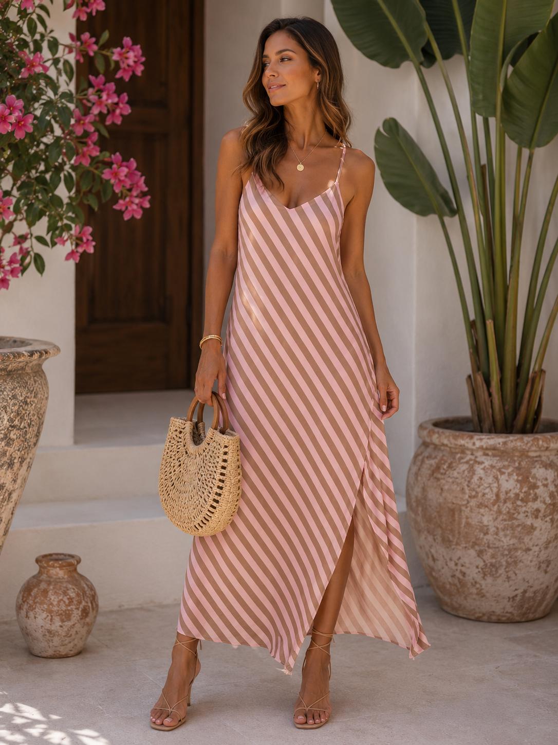 Vestido Capri rayas diagonales rosa camel con abertura lateral